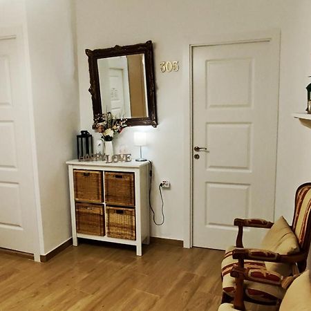 Hostal Aliste Madrid Exteriör bild